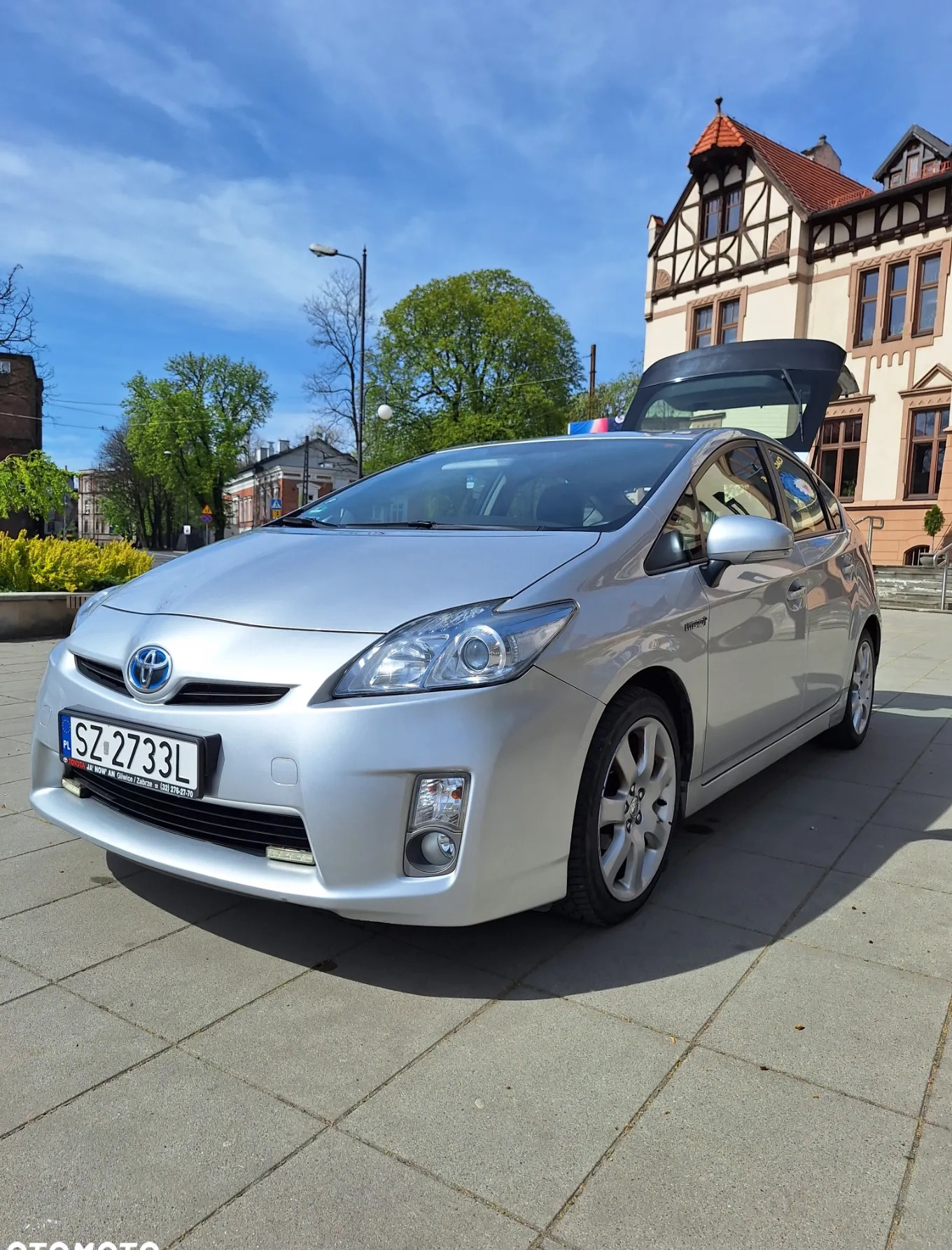 Toyota Prius cena 33300 przebieg: 334000, rok produkcji 2010 z Zabrze małe 92